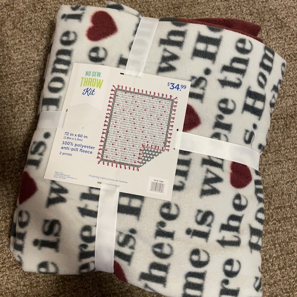 Home is where the heart is ❤️ fleece blanket/throw kit
